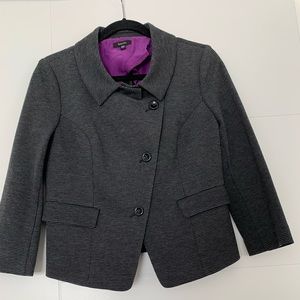 Beautifully structured Teenflo suit jacket